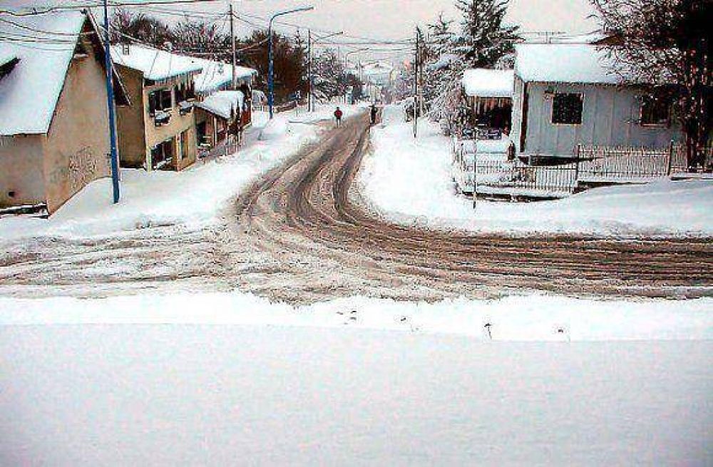 Contin�an las nevadas