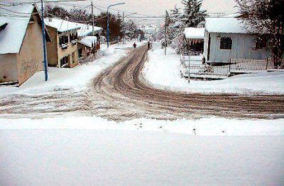 Contin�an las nevadas