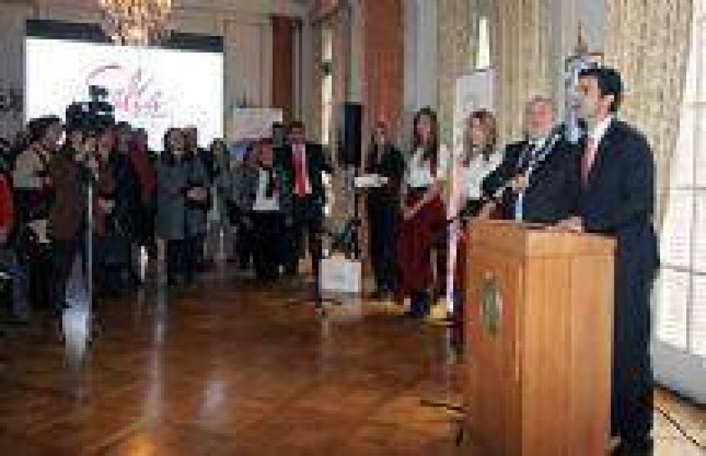 "Queremos que el turismo chileno crezca en nuestra regi�n", dijo Juan Manuel Urtubey