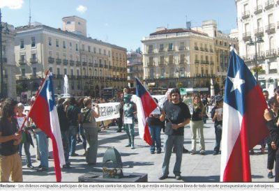 Pi�era analiza repatriar a chilenos golpeados por la crisis espa�ola