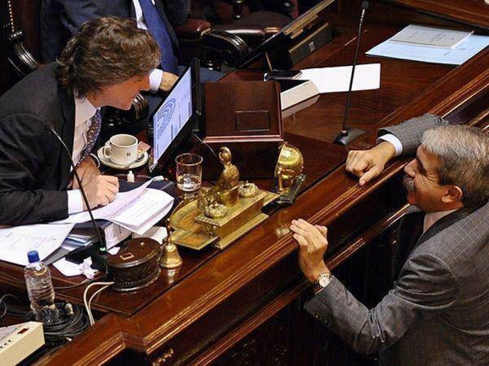 Se exigir� menos informaci�n en declaraciones juradas de funcionarios