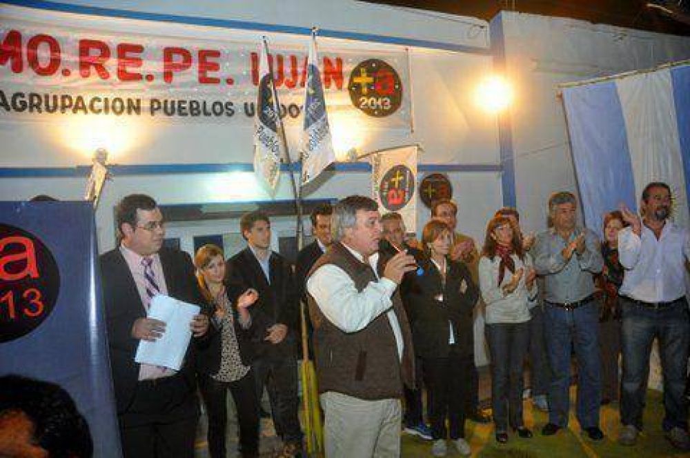 Se inaugur� el nuevo local de la Agrupaci�n �Pueblos Unidos�