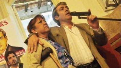 Realizaron un acto en apoyo al titular de la UCR en Tucum�n
