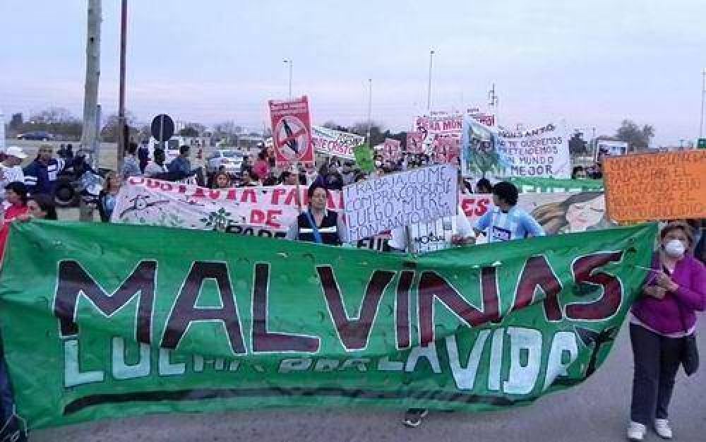 Vecinos de Malvinas vuelven a cortar la ruta para oponerse a Monsanto