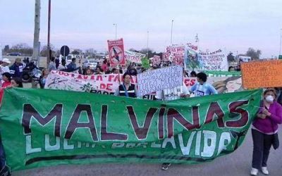 Vecinos de Malvinas vuelven a cortar la ruta para oponerse a Monsanto