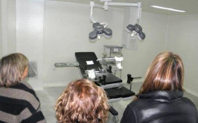 Le ponen fecha a la apertura del quir�fano del Hospital Pedi�trico de Del Viso