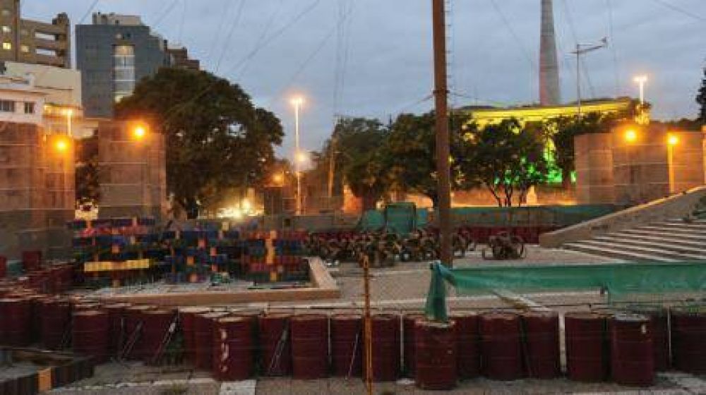 Usan la Plaza Espa�a como dep�sito