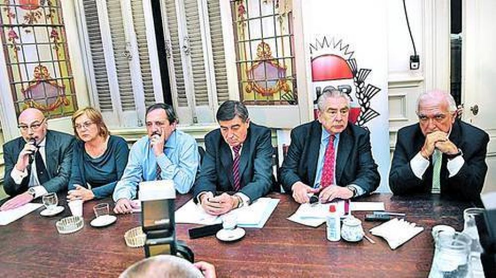 Para la UCR, el kirchnerismo apunta a lograr �impunidad� con la reforma