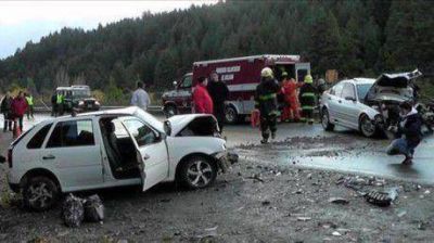 Tres chubutenses murieron en un tr�gico triple choque en cercan�as de El Bols�n