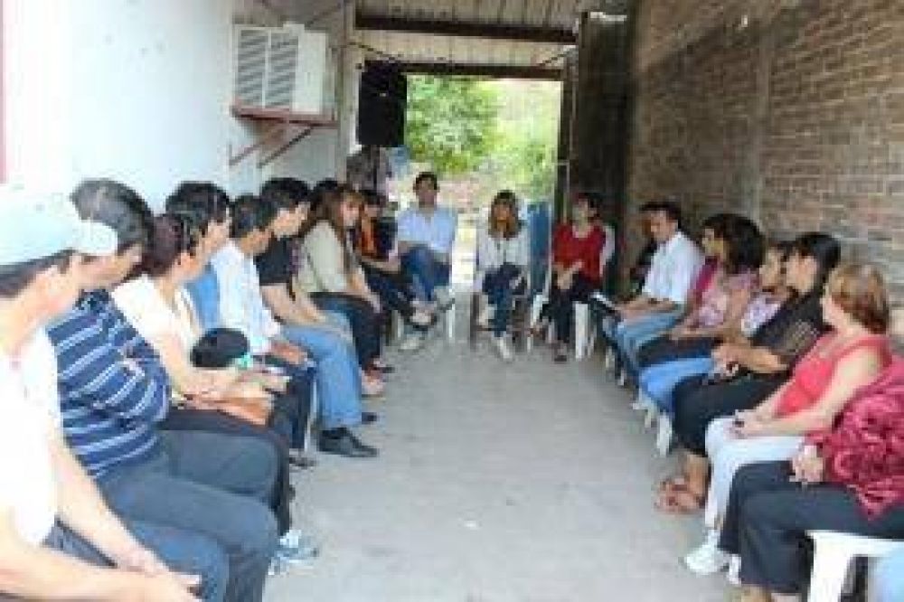  Referentes del NEA de La Escondida y La Verde pidieron listas �nicas