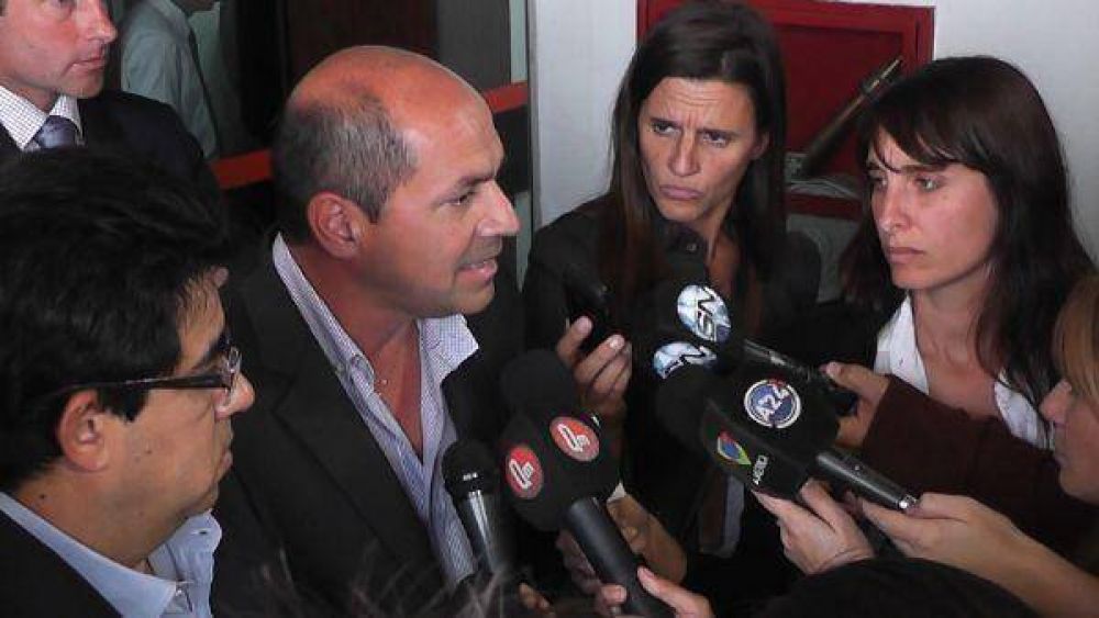Secco: �No voy a aceptar cr�ticas a Ensenada�