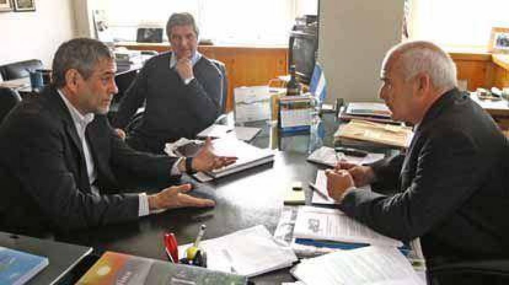 El intendente Ferraresi se reuni� con el Ministro de Turismo de Naci�n