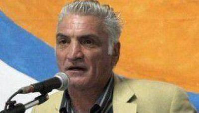 Cr�ticas al decreto de necesidad y urgencia firmado por Macri