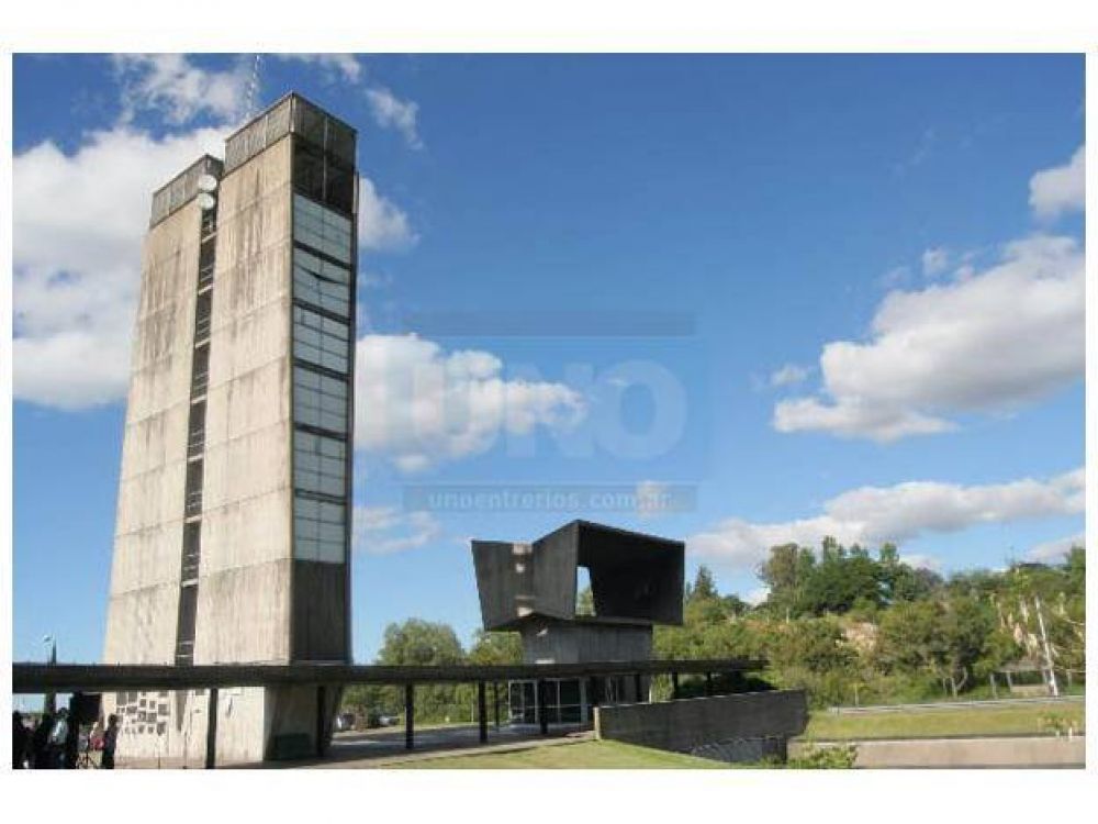 La Justicia santafesina orden� despejar la zona de seguridad sobre el t�nel