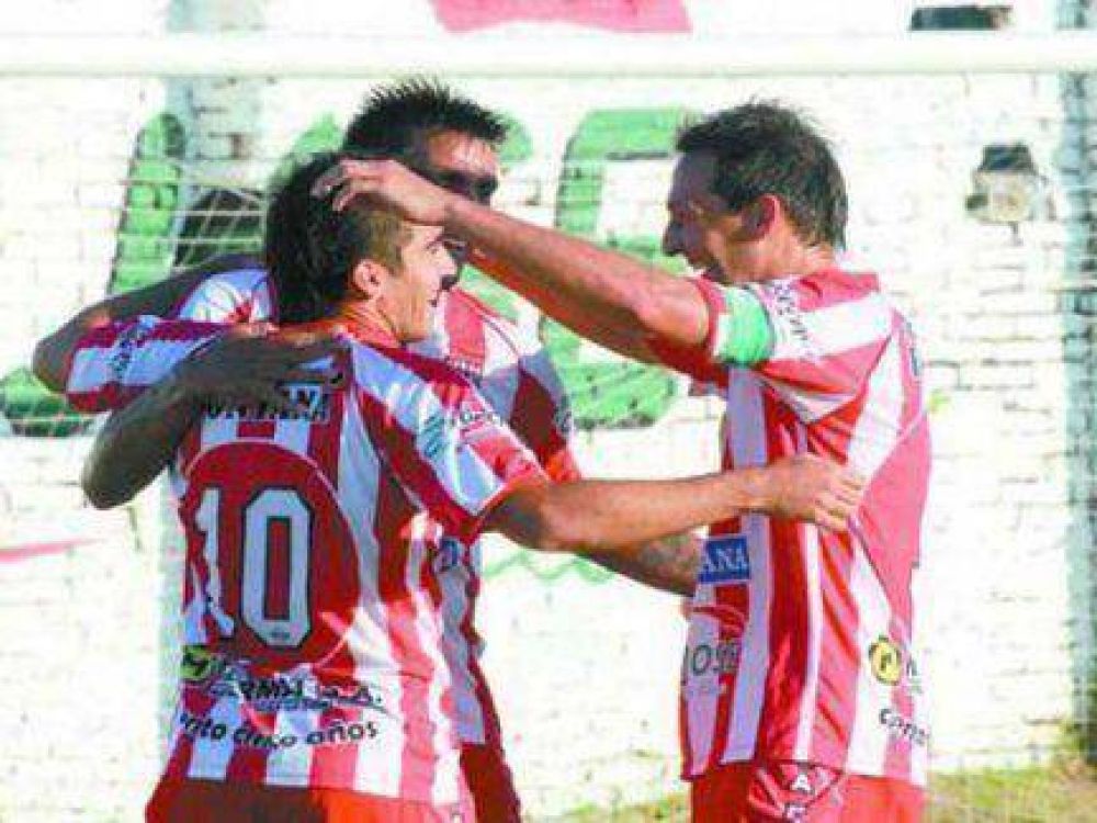 Atl�tico Paran� va por la clasificaci�n frente a Sportivo Las Parejas 