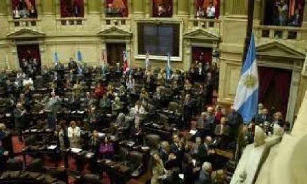 "El proyecto de blanqueo de d�lares servir� para generar empleo y actividad productiva" 