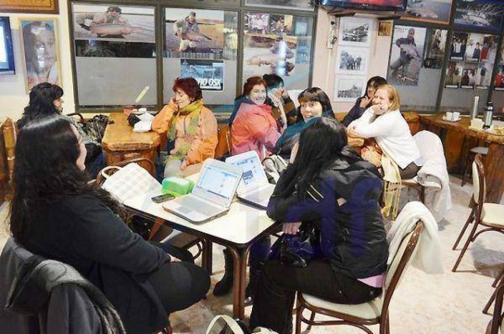 Docentes varados en Tolhuin por falta de transporte con ruedas de seguridad