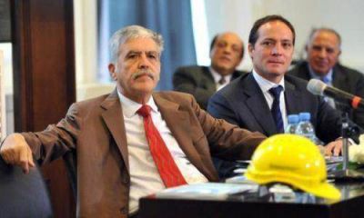 �Tir�n de orejas� del ministro de Vido a �Camau� por el papel�n con el vice de Goya