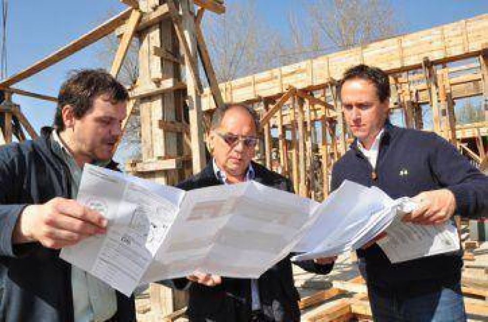 Ituzaing�: CFK inaugura nueva Municipalidad