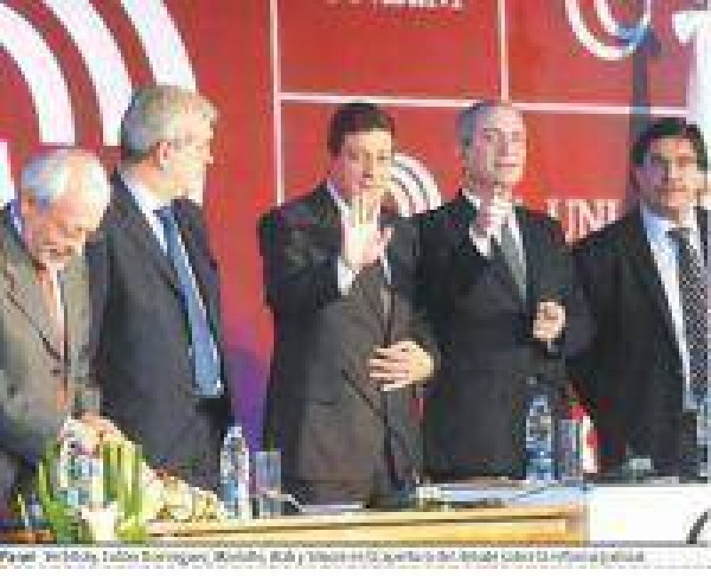 Cambios al C�digo Penal y unificaci�n del Civil y Comercial ir�n al Congreso