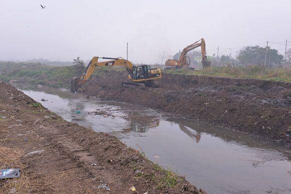 El Municipio de Malvinas Argentinas trabaja en la zona del Arroyo Claro