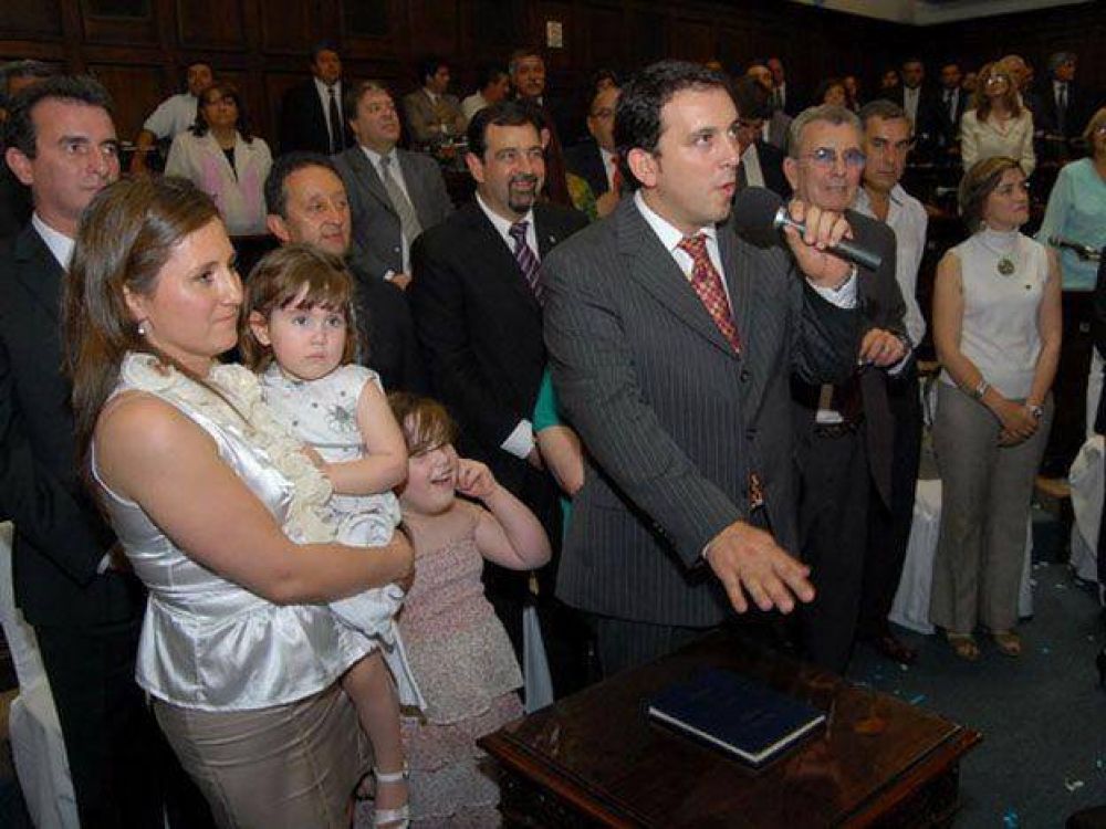 �En estos casos lo que uno rescata es que todos estamos a salvo�, reflexion� el diputado cuya casa asaltaron