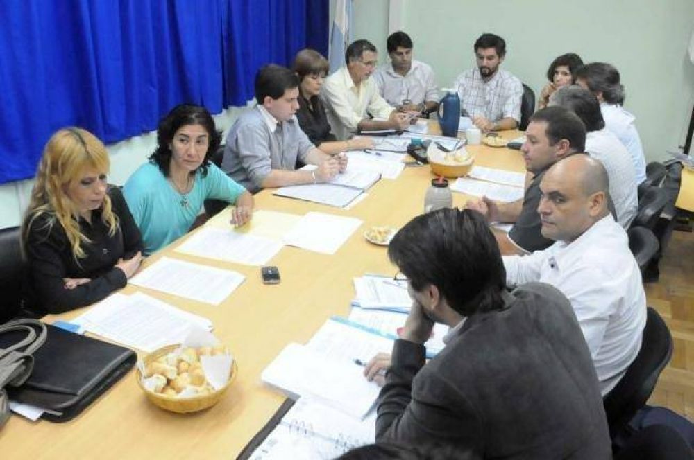 Aseguran que hubo importantes avances en el debate de las paritarias estatales