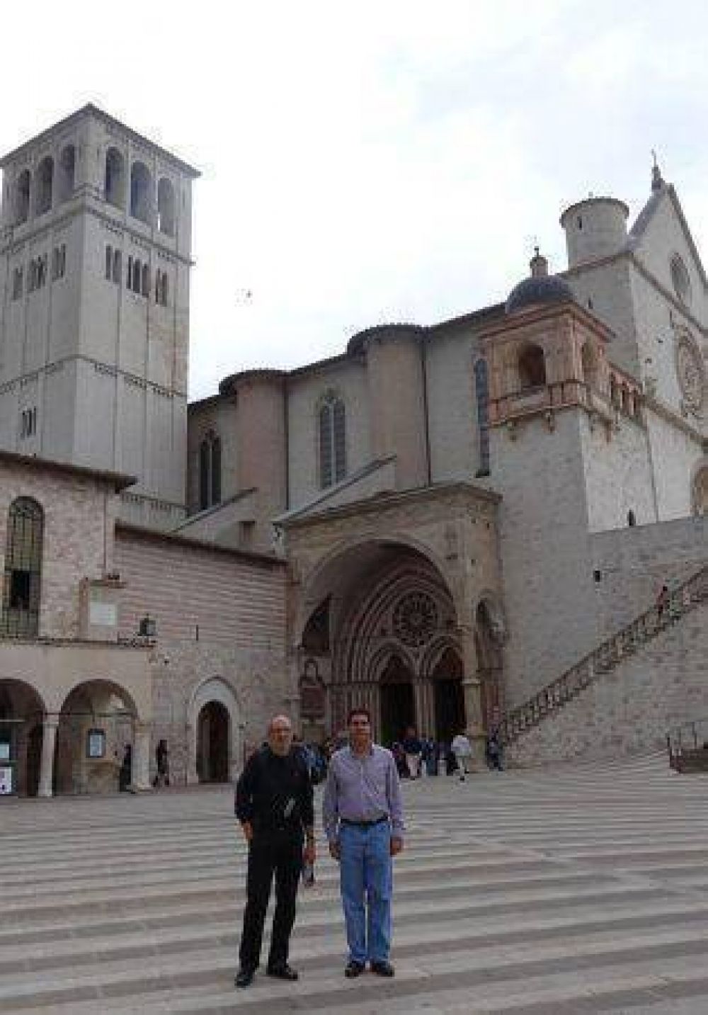Capitanich visit� en Italia la Iglesia de Santa Rita de Casia