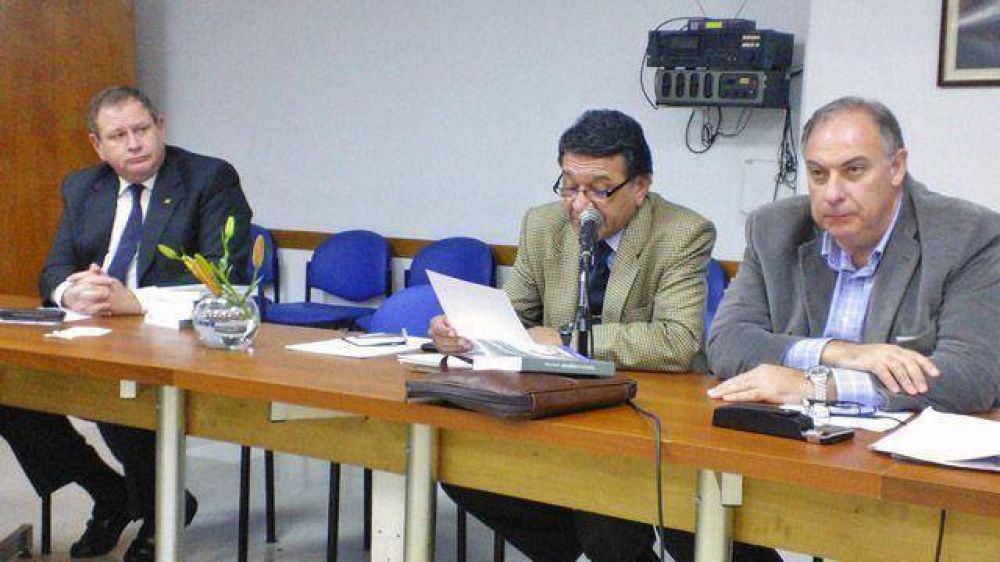Exigen que las empresas de telefon�a inviertan para mejorar los servicios