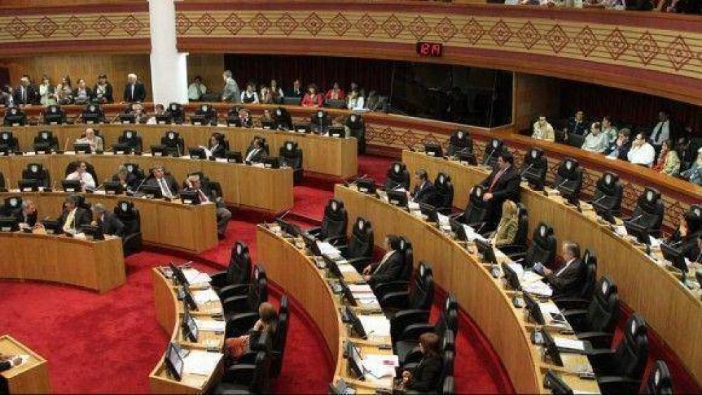 La normalizaci�n del ERSEPT promete un �spero debate en la Legislatura