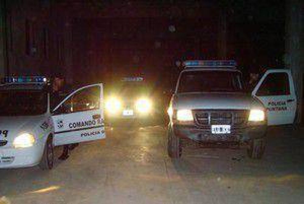 Intent� robar un auto, hiri� a un polic�a con una tijera y lo atraparon			