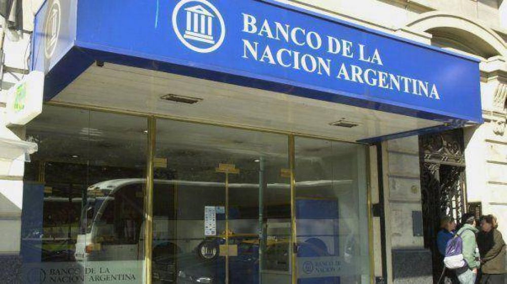 Bancarios acordaron un 24 por ciento de aumento