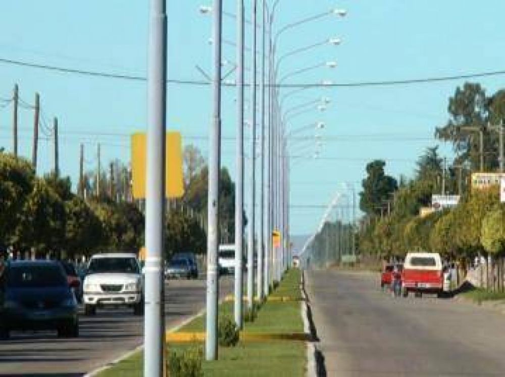 De Vido inaugur� en Su�rez obras ejecutadas por CELTA