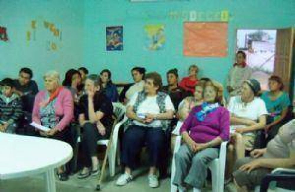 Dan charla sobre la donaci�n voluntaria de sangre segura