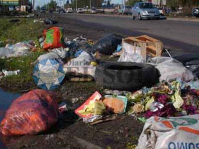 Quejas por basura en Bernal