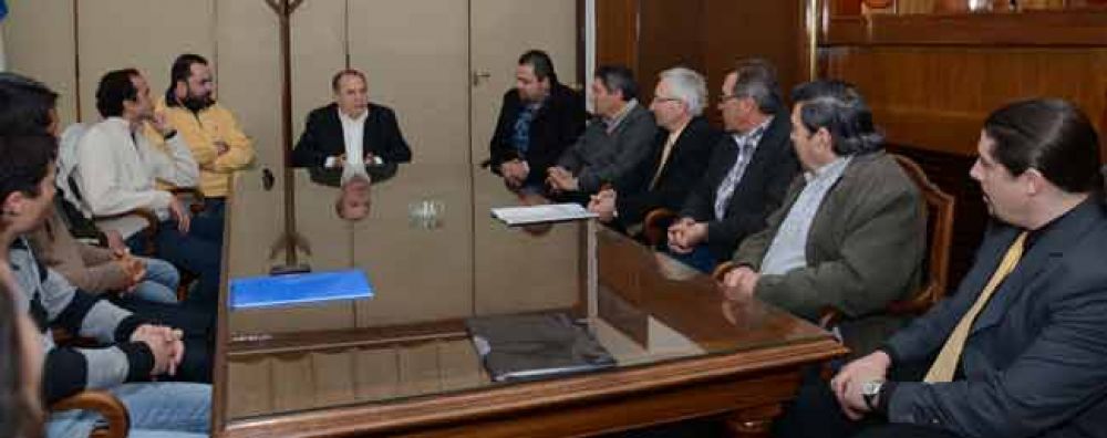 El Gobernador Jorge se reuni� con miembros de la CGT