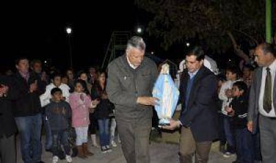 Gioja encabez� inauguraciones en Angaco