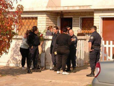 Se suicid� una mujer