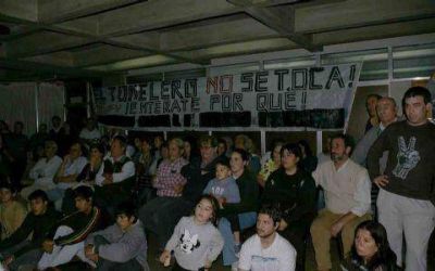 Los integrantes de la ONG desmienten las agresiones