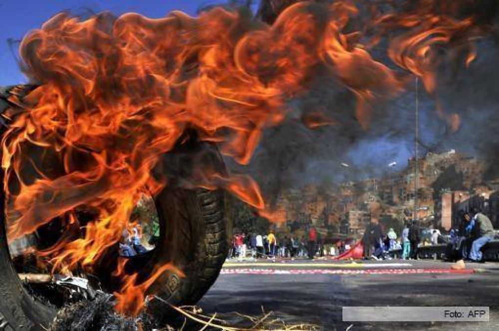 El gobierno boliviano denunci� intentos desestabilizadores de la COB