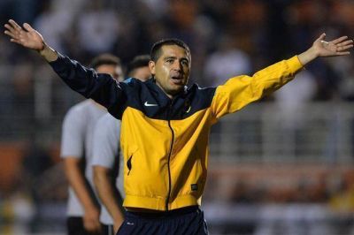 Riquelme: "Primero, tenemos que ganar en el campeonato argentino"