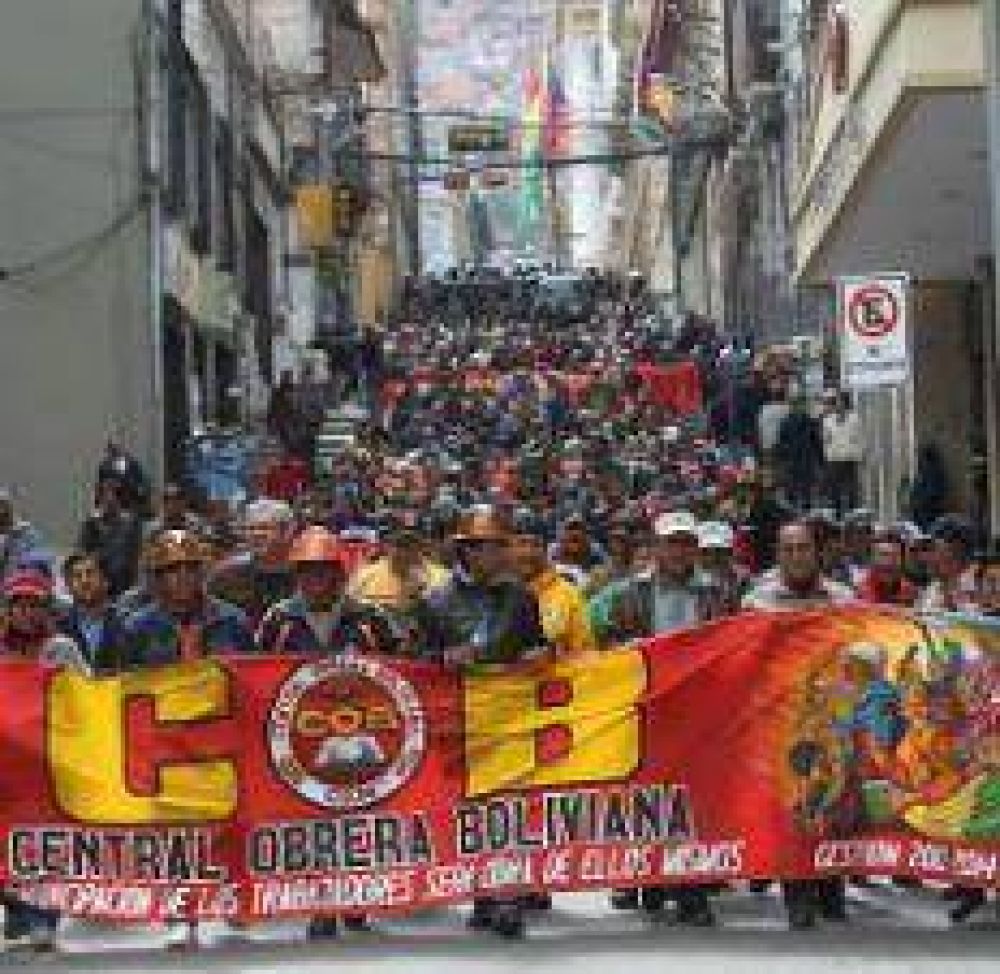 Evo acus� a la COB de golpista