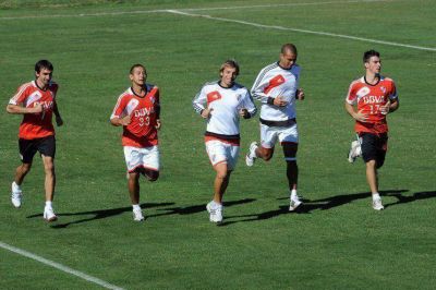 Botinelli y Gonz�lez Pirez, la dupla elegida por Ram�n D�az