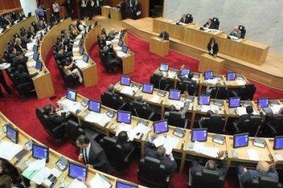 La Legislatura form� el directorio del ERSEPT y aprob� la moratoria para deudas en Rentas
