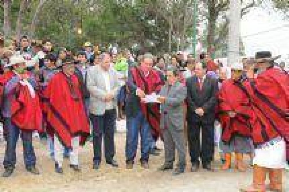 Para Intendentes del sur Rodolfo Urtubey ser� la voz que le hace falta al interior