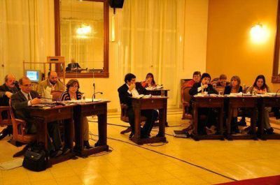 Concejales del PJ aprobaron la rescisi�n del contrato con el Grupo Plaza