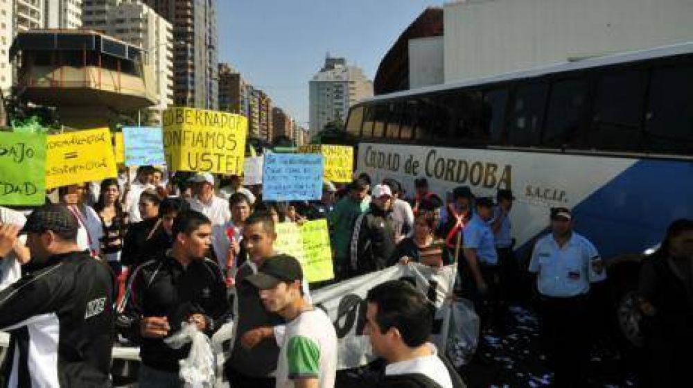 Reuni�n por los empleos de la Terminal
