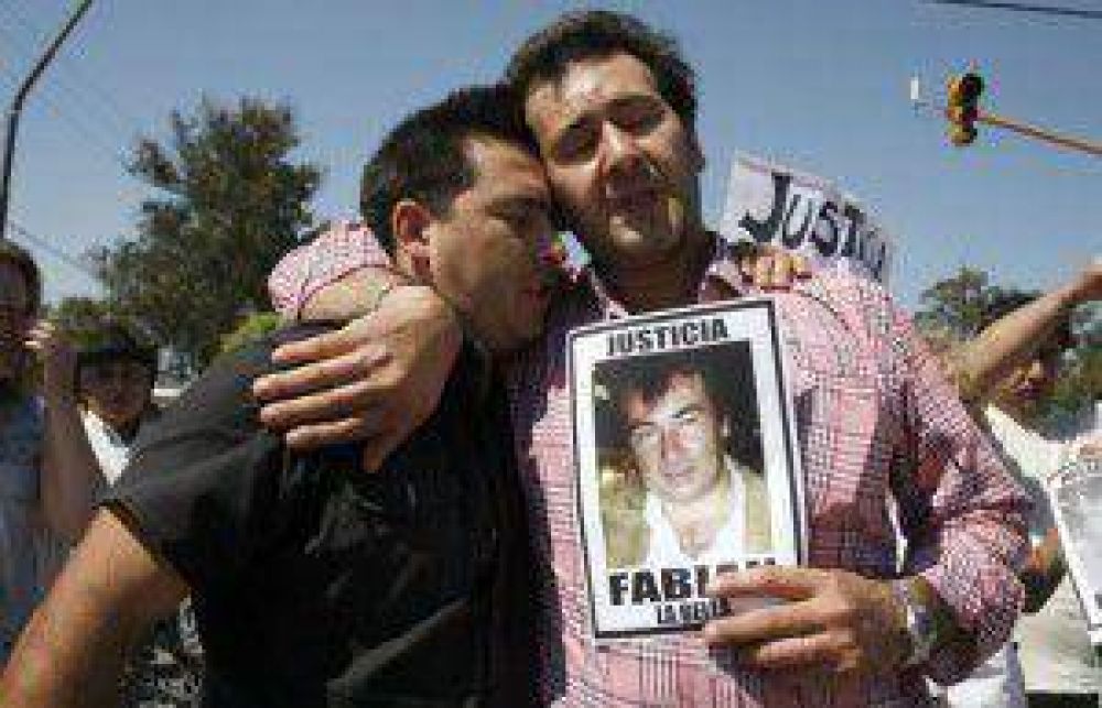Los padres del comerciante asesinado Fabi�n La Bella sufrieron un asalto en su domicilio y fueron brutalmente golpeados