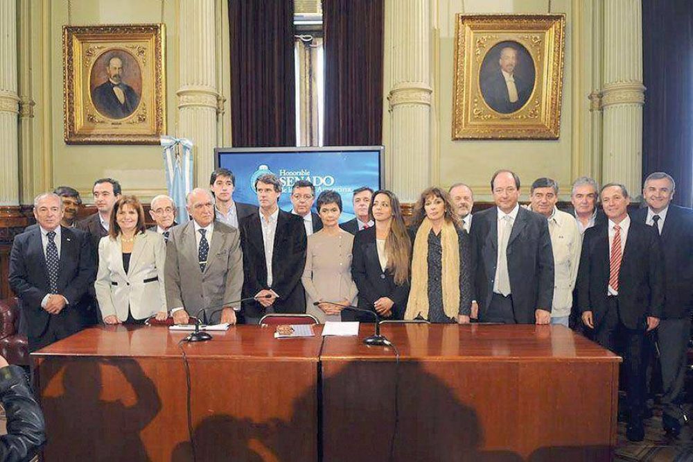 Apoyo a la jueza �lvarez y a Mariana Zuvic perseguidas por el gobierno