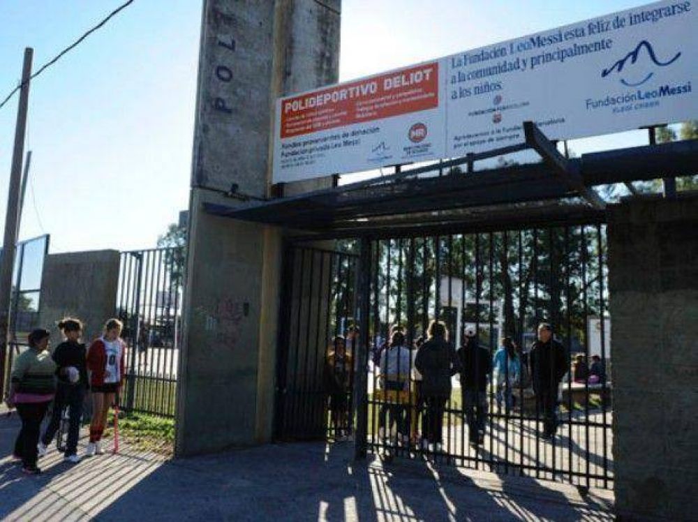 De la mano de Messi, se estrenan obras en el polideportivo Deliot